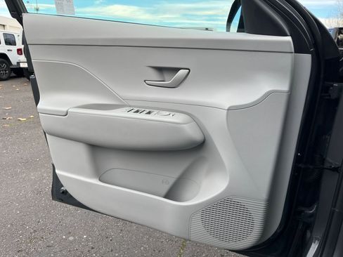 Used 2025 Hyundai Kona SEL image 20