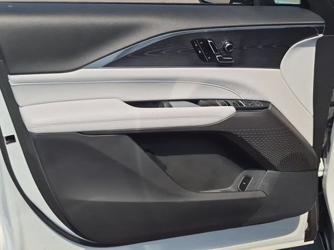 Certified 2024 Cadillac Lyriq Sport AWD/4WD image 21