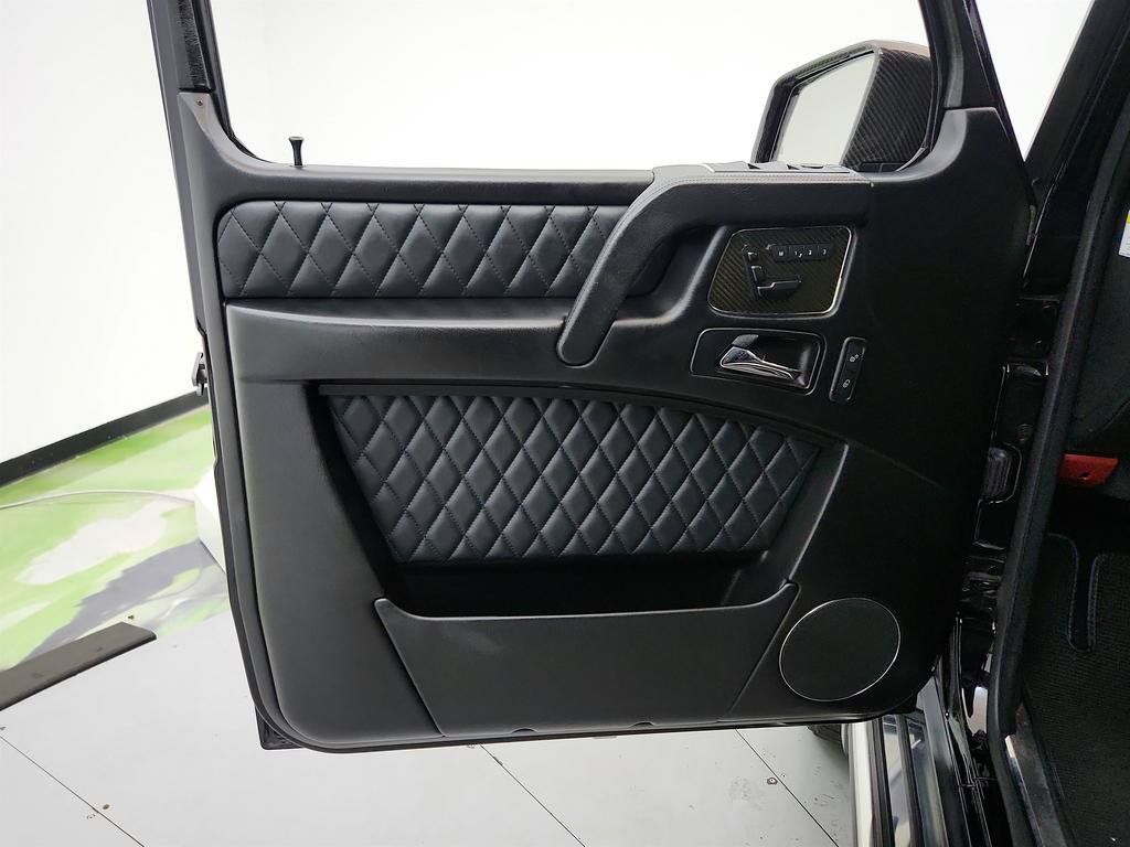 Used 2013 Mercedes-Benz G 63 AMG 4MATIC image 23