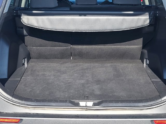 Used 2025 Toyota RAV4 XLE AWD/4WD image 28