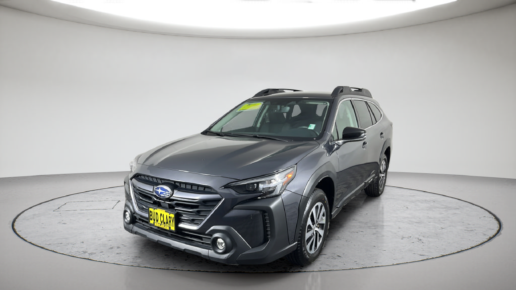 Used 2024 Subaru Outback Premium AWD/4WD image 1