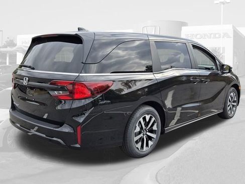 New 2026 Honda Odyssey EX-L image 3