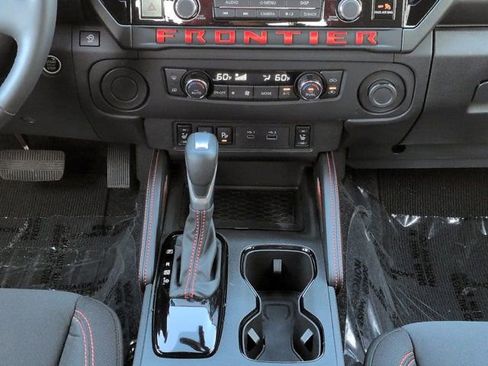 Used 2025 Nissan Frontier Pro-X w/ Pro Convenience Package RWD image 18