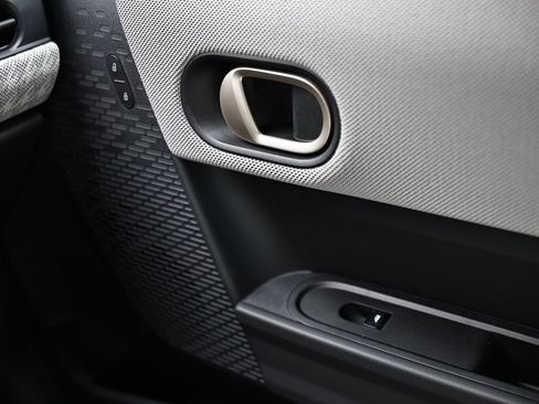 New 2026 MINI Cooper 2-Door Hardtop image 37