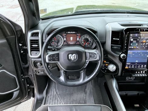 Used 2023 RAM 1500 Laramie AWD/4WD image 11