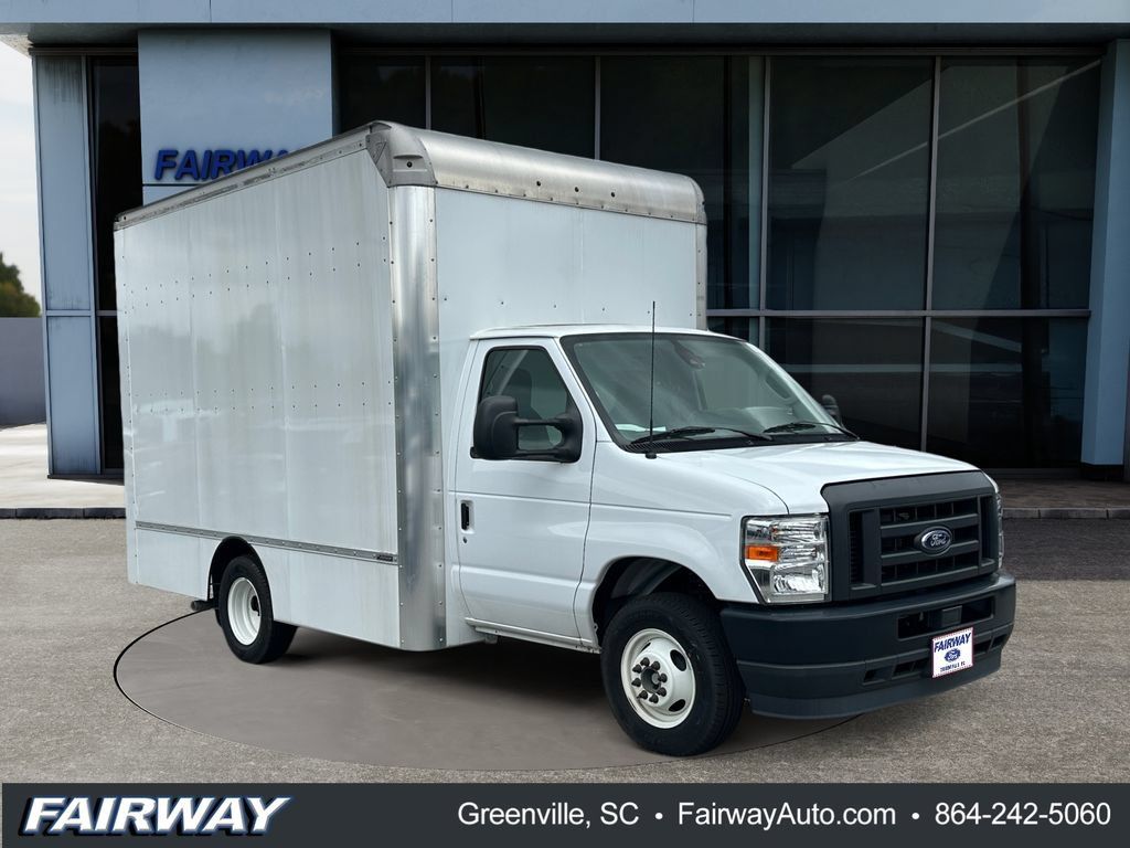 Used 2024 Ford E-350 and Econoline 350 Super Duty w/ Driver's Safety Package RWD image 4