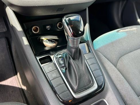 Used 2022 Hyundai Ioniq Blue image 21