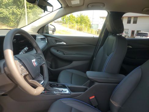 New 2026 Buick Encore GX Sport Touring image 18