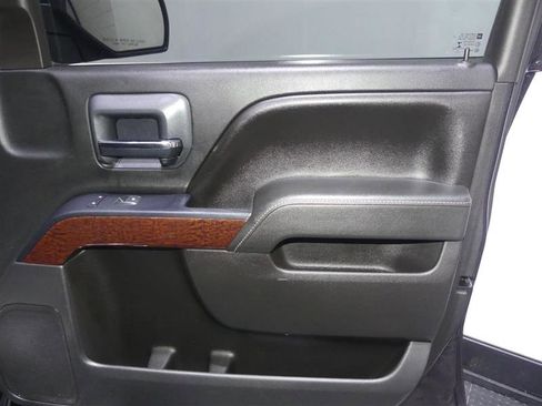 Used 2015 GMC Sierra 1500 SLE w/ SLE Value Package image 17