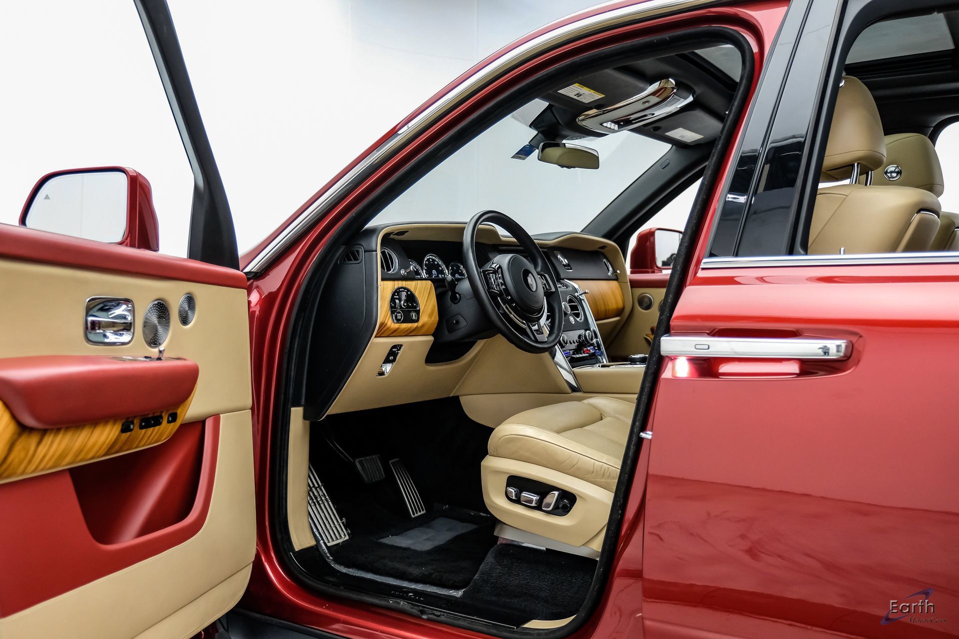 Used 2019 Rolls-Royce Cullinan AWD/4WD image 43