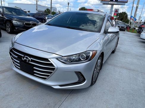 Used 2018 Hyundai Elantra Value Edition FWD image 13
