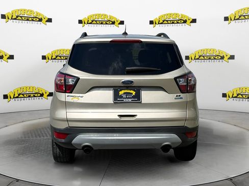 Used 2018 Ford Escape SE AWD/4WD image 4