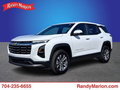 Used 2026 Chevrolet Equinox LT FWD image 1