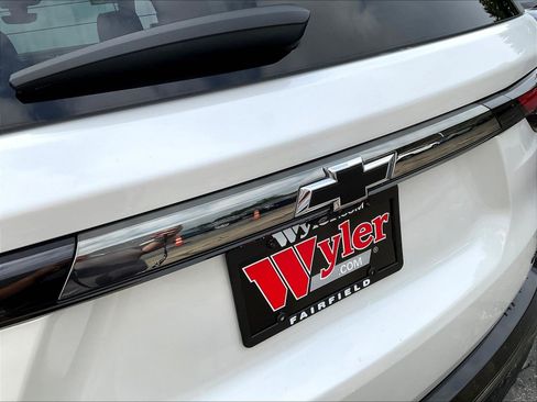 Used 2023 Chevrolet Traverse Premier w/ Redline Edition AWD/4WD image 24