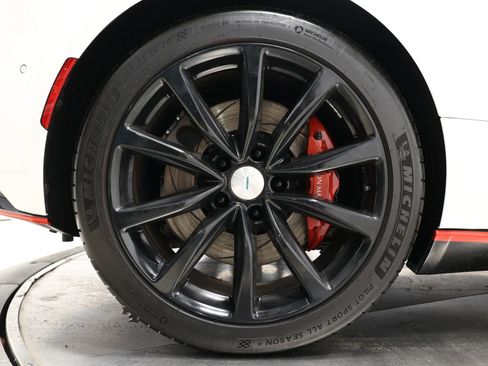 Used 2018 Aston Martin DB11 Coupe image 87