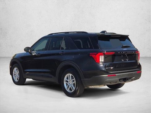 New 2026 Ford Explorer Active RWD image 7