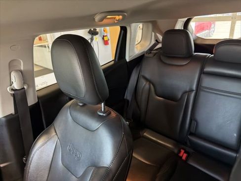 Used 2019 Jeep Compass Limited w/ Safety & Security Group AWD/4WD image 12