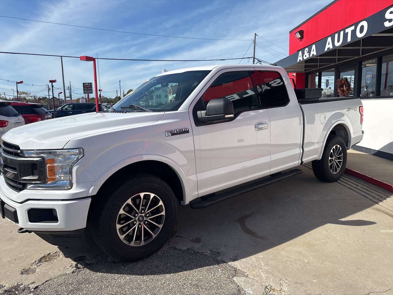 Used 2018 Ford F150 XLT w/ Equipment Group 302A Luxury AWD/4WD image 7