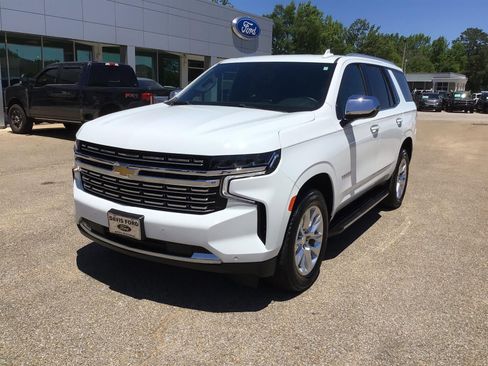 Used 2023 Chevrolet Tahoe Premier AWD/4WD image 5