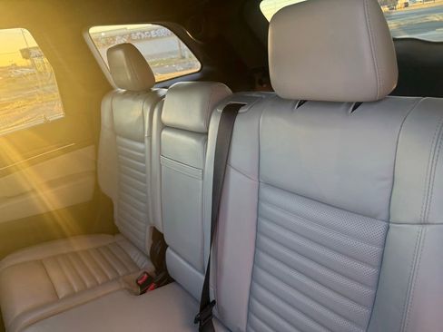 Used 2018 Jeep Grand Cherokee Limited image 36