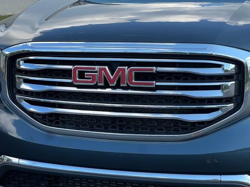 Used 2019 GMC Acadia SLT AWD/4WD image 40