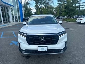 Used 2024 Honda Pilot Touring video 3