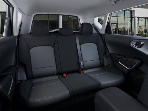 New 2025 Kia Soul LX image 17