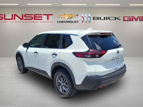 Used 2021 Nissan Rogue S AWD/4WD image 6
