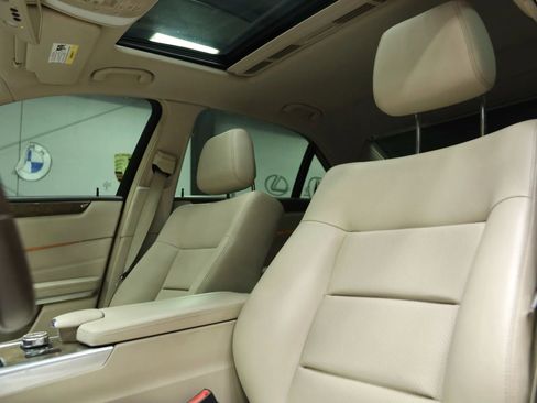 Used 2014 Mercedes-Benz E 350 Sedan w/ Premium 1 Package image 21