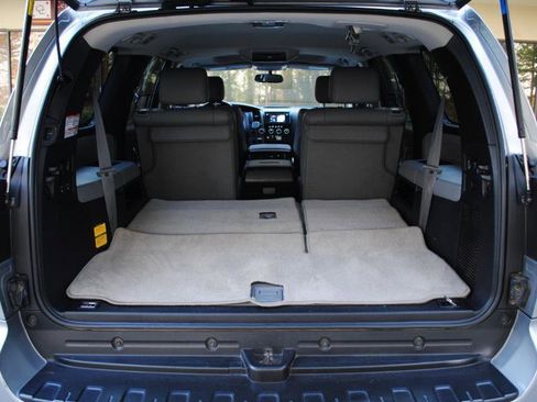 Used 2017 Toyota Sequoia Platinum image 39