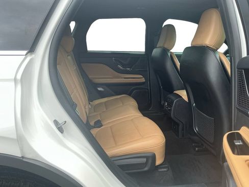 Certified 2022 Lincoln Corsair Reserve w/ Elements Package FWD image 23
