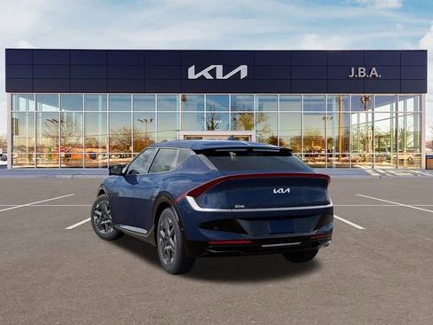 New 2025 Kia EV6 Light w/ Light LR Technology Package image 4