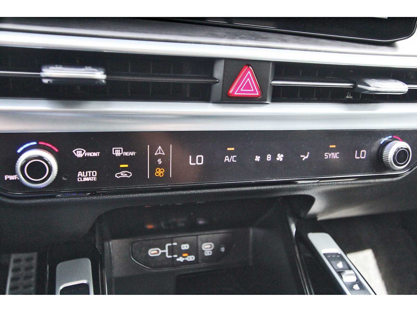 Used 2024 Kia Sorento SX AWD/4WD image 27