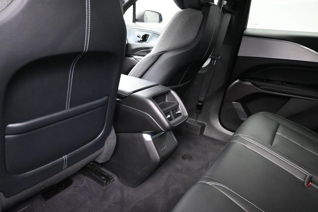 Certified 2024 Cadillac Lyriq Tech AWD/4WD image 12
