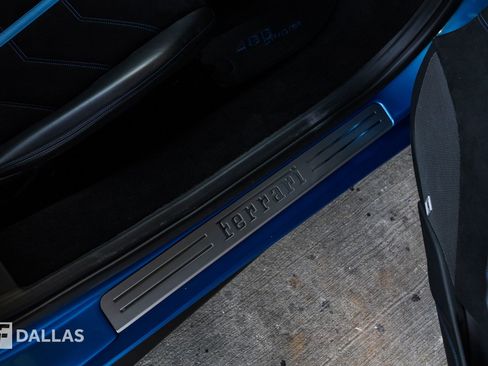 Used 2018 Ferrari 488 Spider RWD image 36