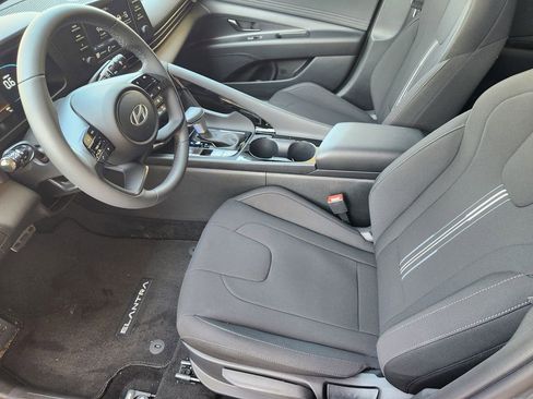 New 2026 Hyundai Elantra SEL Sport image 9