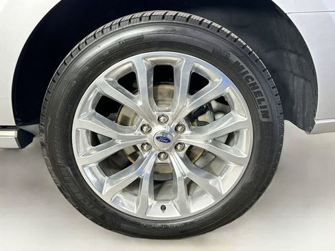Certified 2018 Ford Expedition Platinum image 8