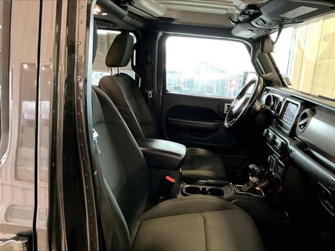 Used 2021 Jeep Gladiator Sport AWD/4WD image 11