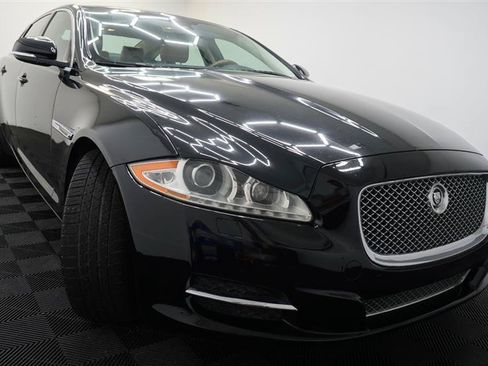 Used 2013 Jaguar XJ L Portfolio AWD/4WD image 9