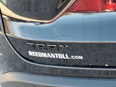 Used 2025 Chevrolet Trax RS w/ Driver Confidence Package image 30