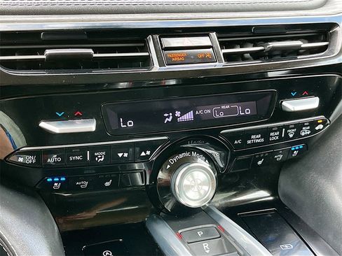 Used 2023 Acura MDX Advance image 16