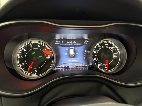 Used 2022 Jeep Cherokee Trailhawk w/ Premium Leather Package image 19