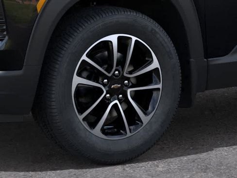 New 2026 Chevrolet TrailBlazer LT w/ Driver Confidence Package FWD image 9