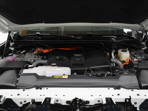 Used 2026 Toyota Tundra Capstone AWD/4WD image 32