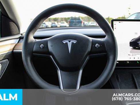 Used 2024 Tesla Model Y Long Range AWD/4WD image 23