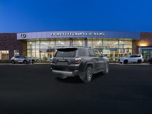 Used 2022 Toyota 4Runner TRD Off-Road Premium image 23