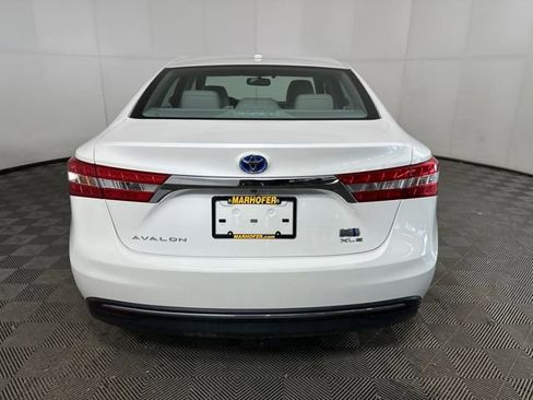 Used 2015 Toyota Avalon XLE Premium image 4