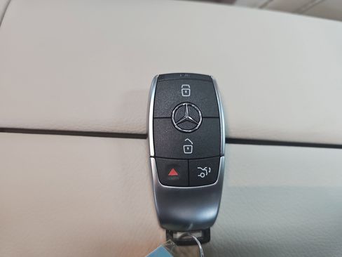 New 2026 Mercedes-Benz GLE 350 4MATIC image 36