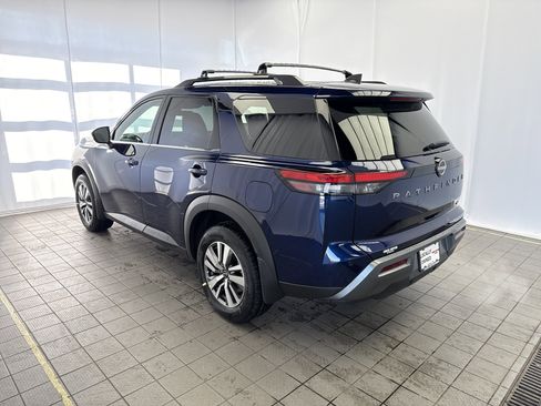 New 2026 Nissan Pathfinder SL image 6