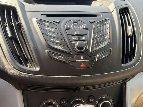 Used 2015 Ford Escape SE AWD/4WD image 23